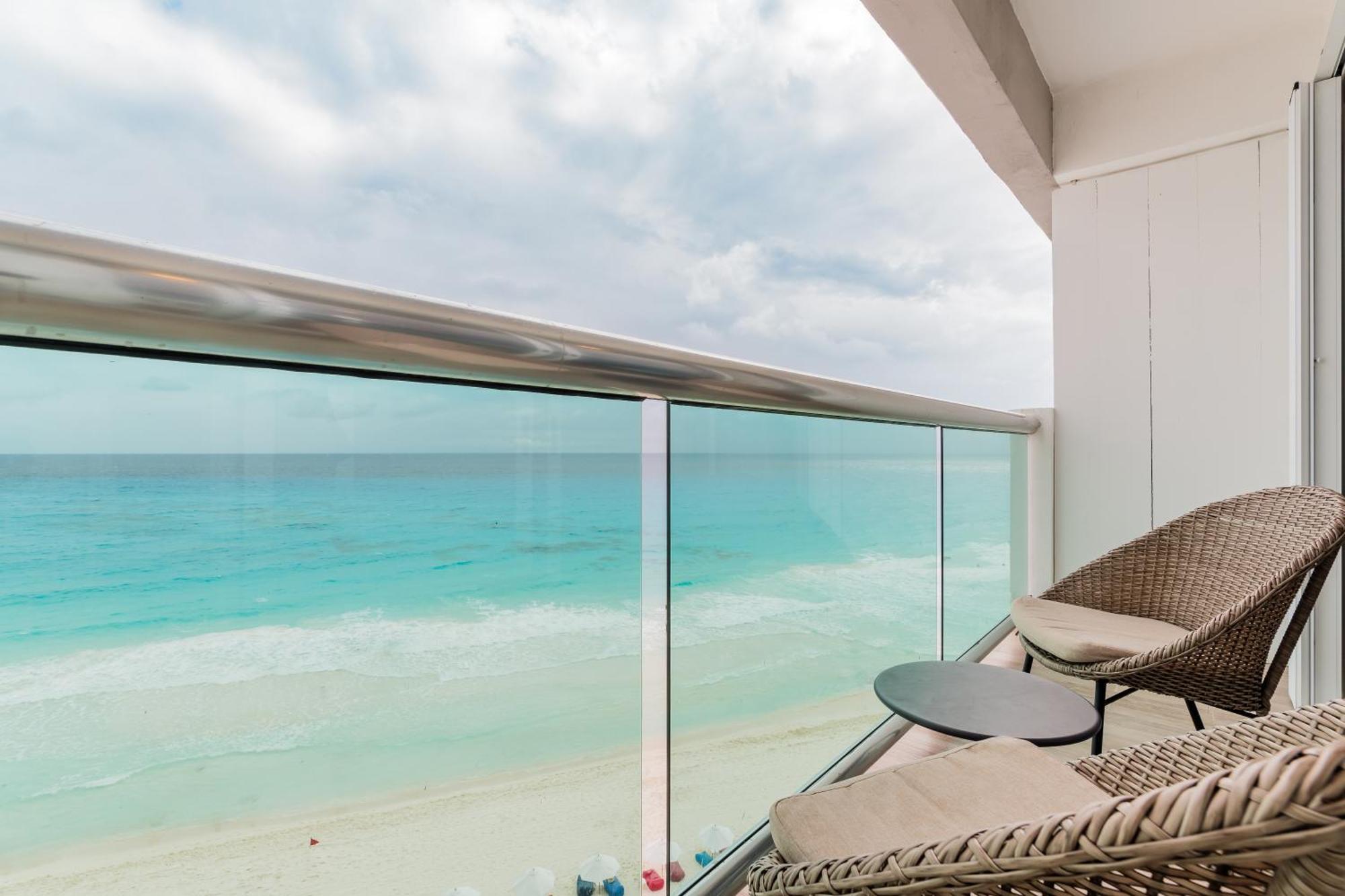 The Ocean Vibes Suites By Casa Paraiso Cancun Exterior photo