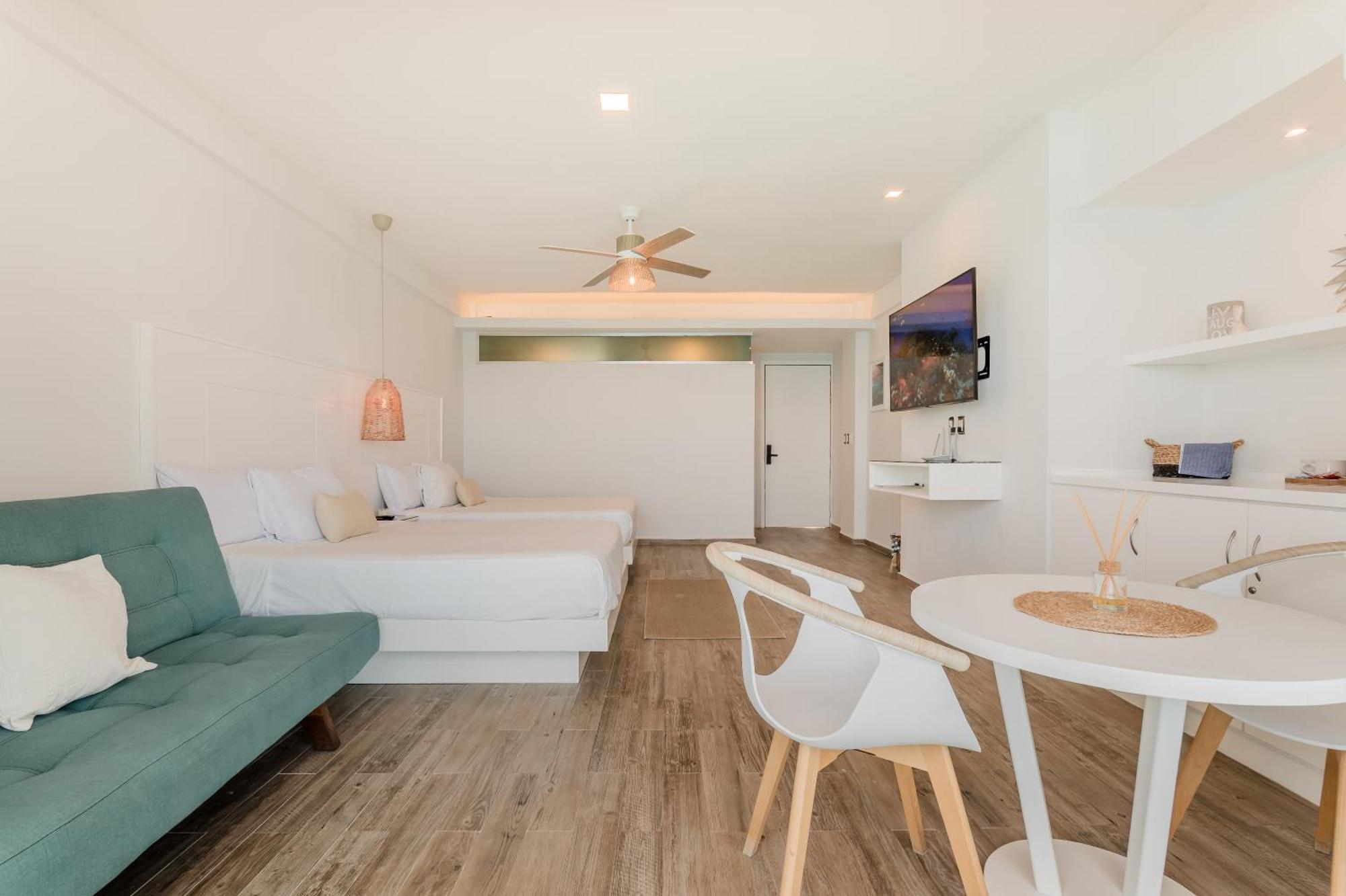 The Ocean Vibes Suites By Casa Paraiso Cancun Exterior photo